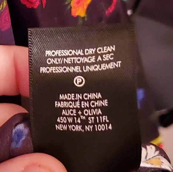 💥💥SOLD🎉HP Alice+Olivia Randa Botanical Top - Picture 9 of 10